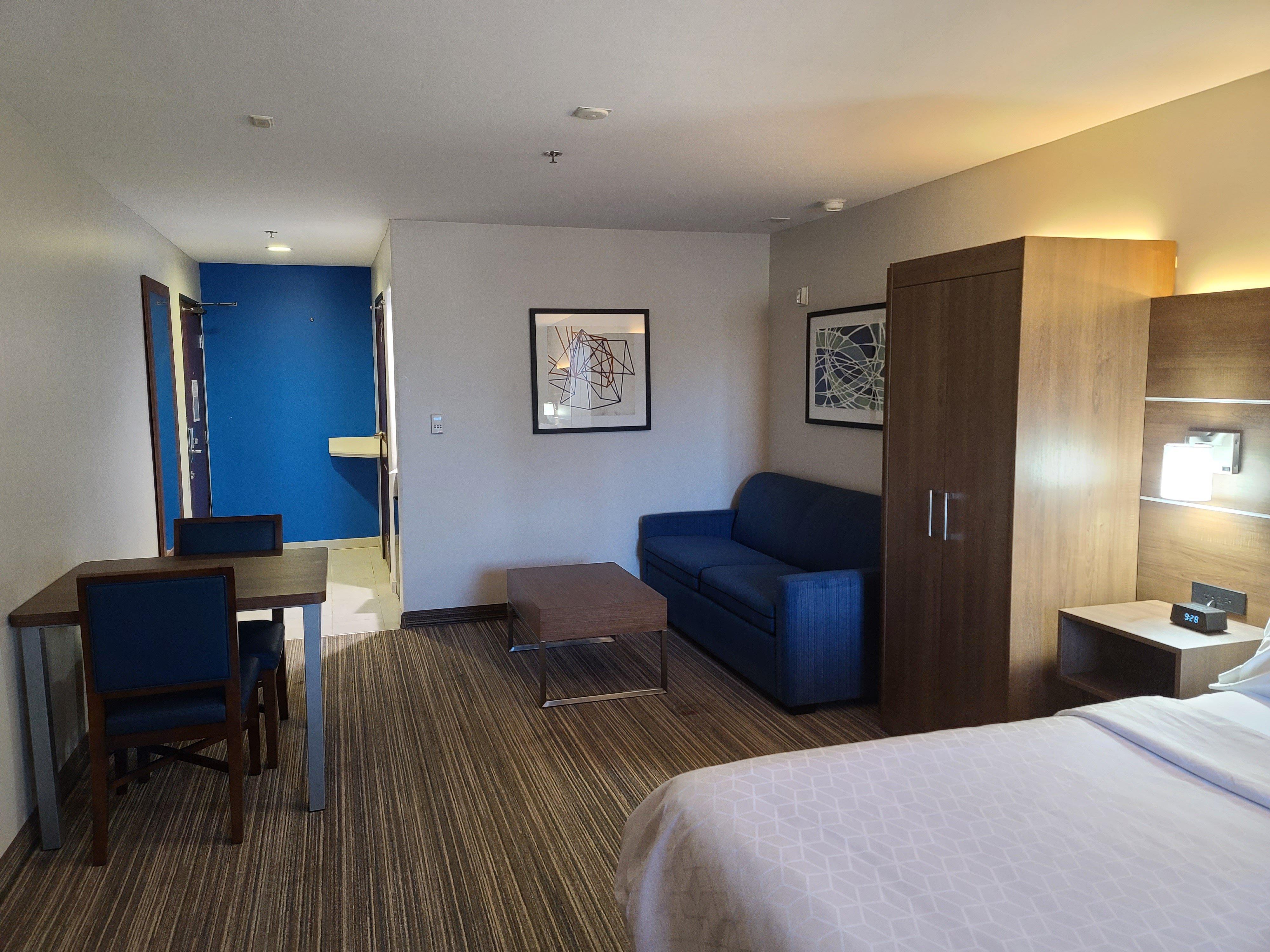 Holiday Inn Express Hotel & Suites Woodland Hills By Ihg Los Angeles Exterior photo