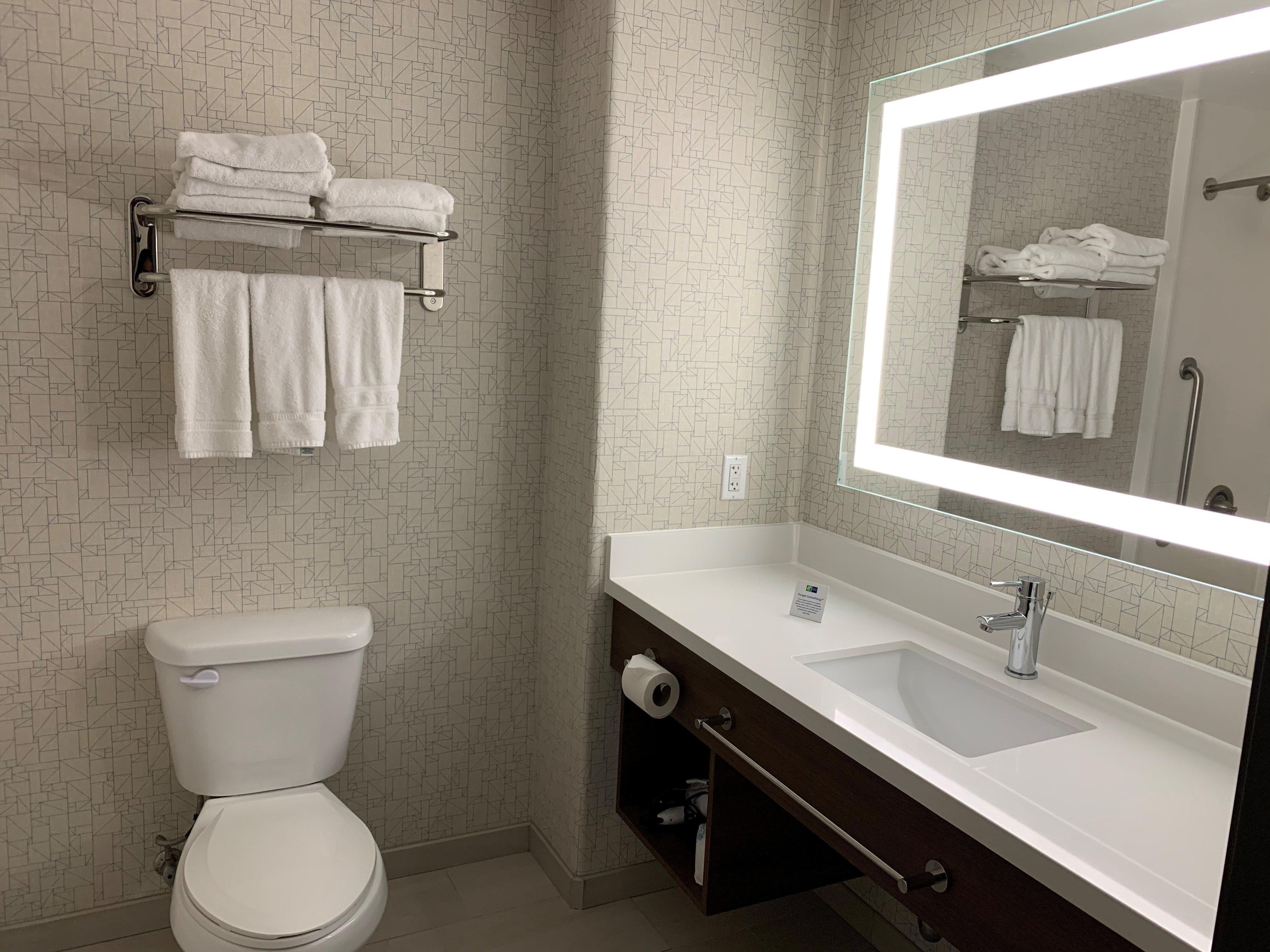 Holiday Inn Express Hotel & Suites Woodland Hills By Ihg Los Angeles Exterior photo